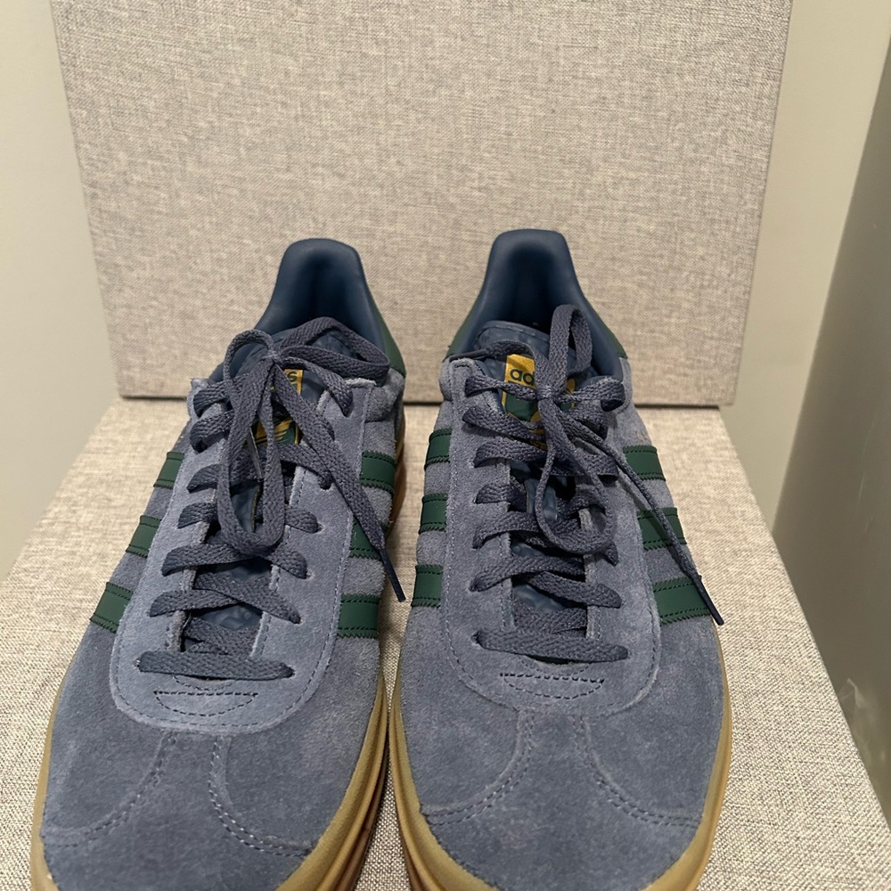 Adidas Women’s Blue and Green Sneakers